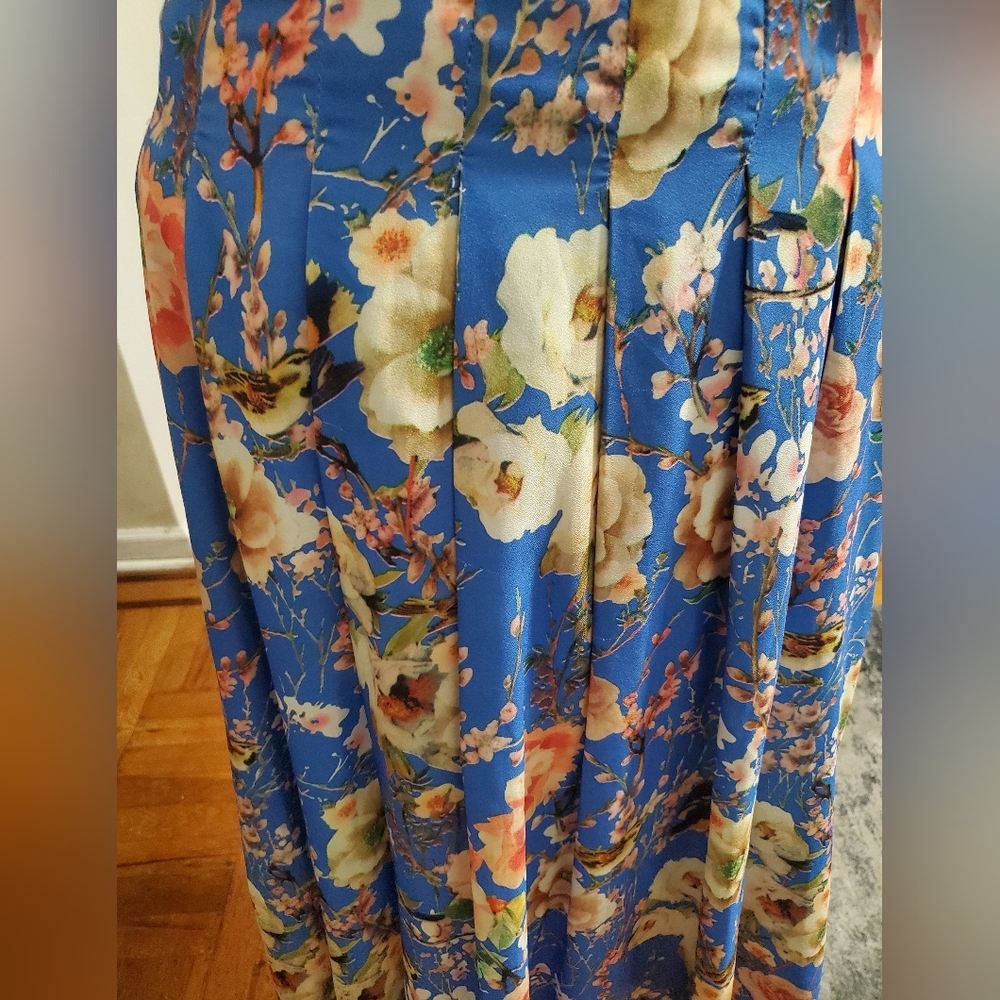 Gracia Blue Floral Pleated Midi Skirt Women's Size Large Cottagecore Romantic - Picture 2 of 4